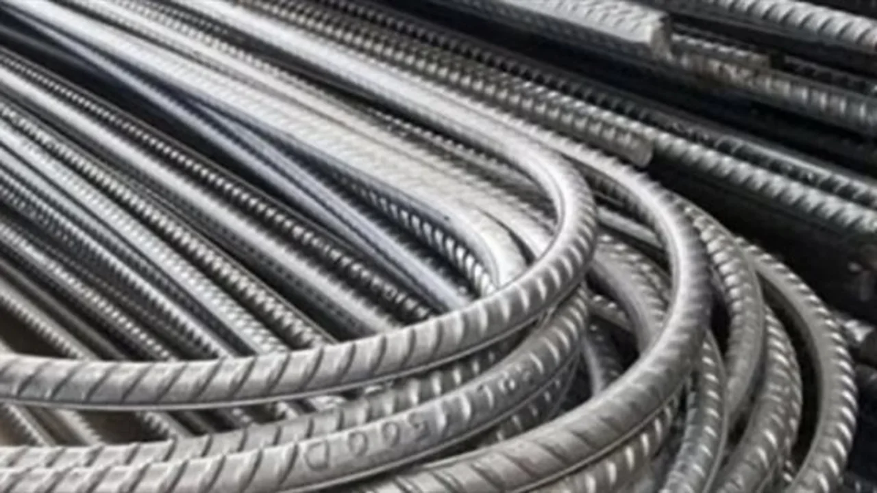 تراجع سعر طن الحديد في مصر يدفع حديد عز لتسجيل انخفاض ملحوظ داخل الأسواق